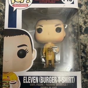 stranger things funko pop 718 eleven burger t shirt